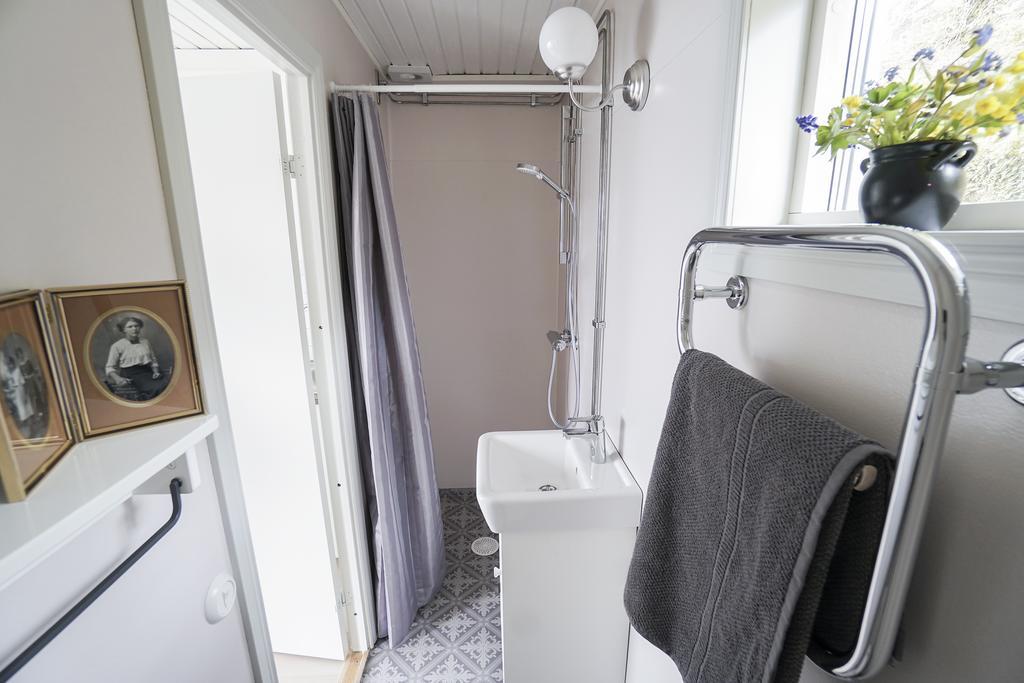 Anfasteroed Gardsvik - Badstugorna Ljungskile Kültér fotó